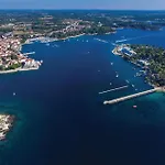 Gorgeous In With Wifi Apartman Poreč