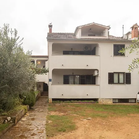 1 Bedroom Gorgeous In Poreč